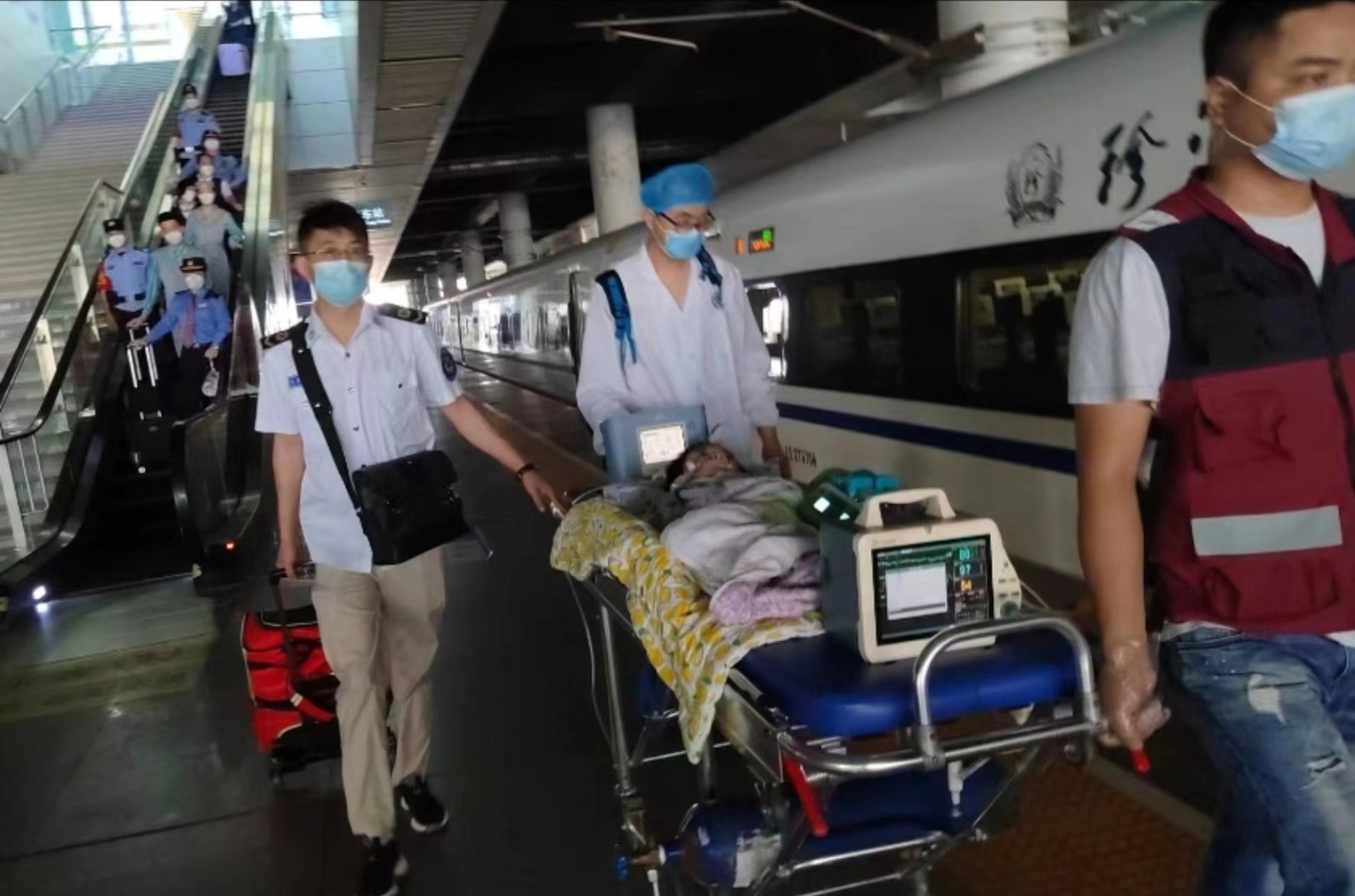 河池高铁转运公司